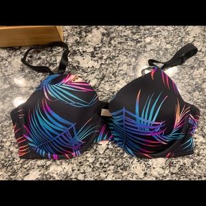 VS PINK T-shirt Bra